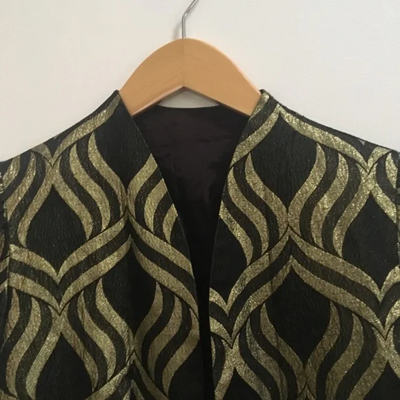 ✨Vintage Holiday Cropped Jacket ✨ - Picture 5 of 8